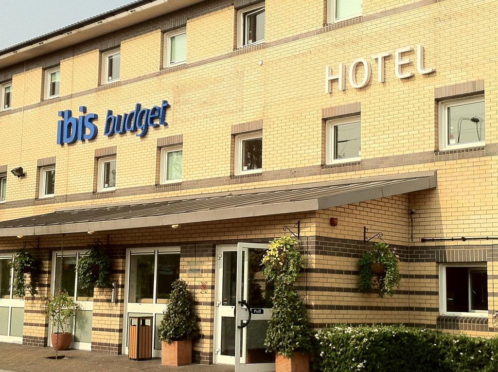 ไอบิส บัดเจ็ต ลอนดอน บาร์คกิง Hotel บาร์คกิ้ง ภายนอก รูปภาพ
